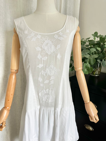 Vintage White Embroidered Cotton  Dress with Button Back Bows