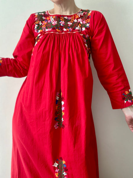 1970's Traditional Cotton Floral Embroidered Oaxacan Mexican Dress