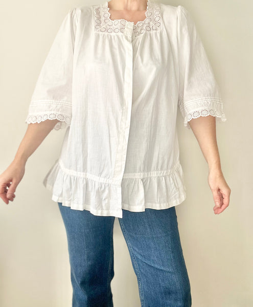 Antique White Cotton Anglaise Blouse with Wide Scalloped Sleeves