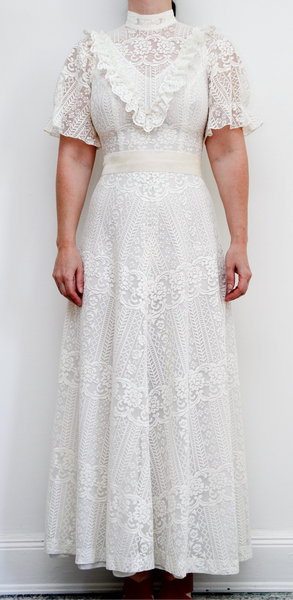 Vintage Bohemian Prairie Ivory Lace Wedding Dress