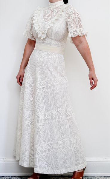 Vintage Bohemian Prairie Ivory Lace Wedding Dress