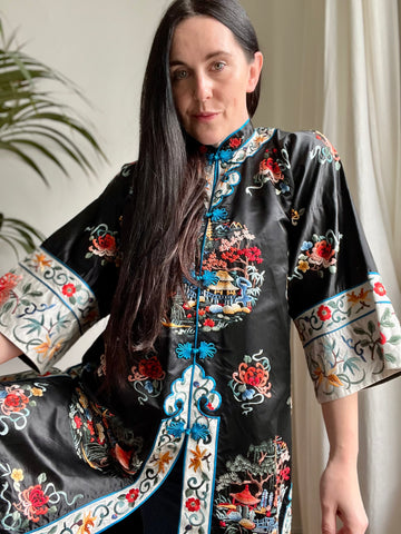 1930's Antique Vintage Chinese Silk Embroidered Robe Coat Kimono