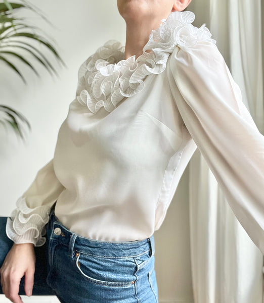 1970s Ruffle White Gothic Frilly Collar Blouse