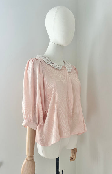 Vintage 1980s Pastel Pink Jacquard Blouse | Batwing Sleeve Cropped Top