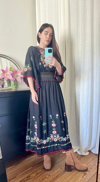 Vintage Hungarian Embroidered Cotton Dress - Black Cape Sleeve Bohemian