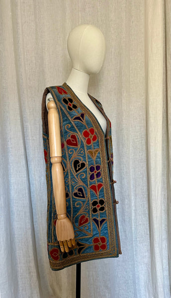 Rare 1960s Blue Velvet Embroidered Waistcoat – Folklore Floral & Heart Design, Bohemian Vintage Vest