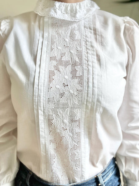 Vintage White Cotton Blouse with Tudor Style Collar