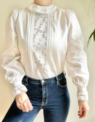 Vintage White Cotton Blouse with Tudor Style Collar