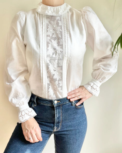 Vintage White Cotton Blouse with Tudor Style Collar