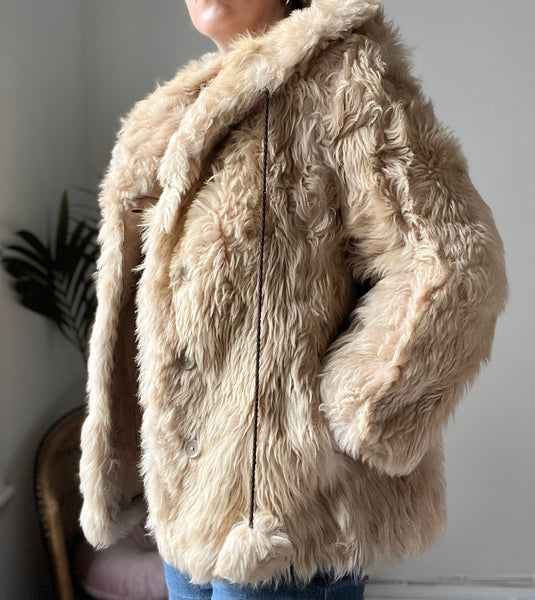 1970's Cream Lamb Shearling Fluffy Sheepskin Coat