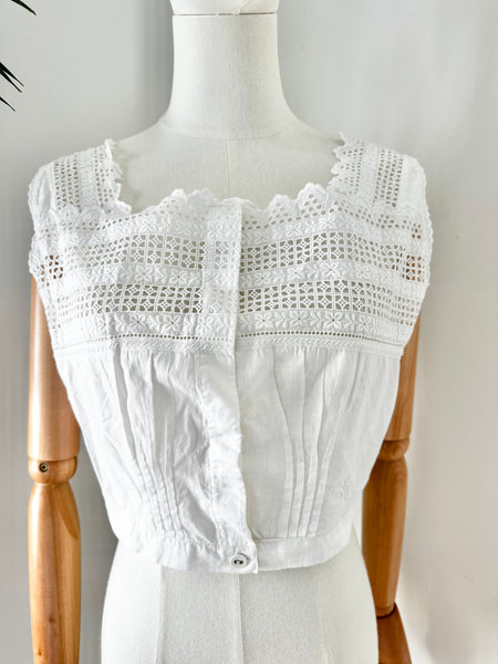 Antique Cotton Anglaise White Floral Prairie Top