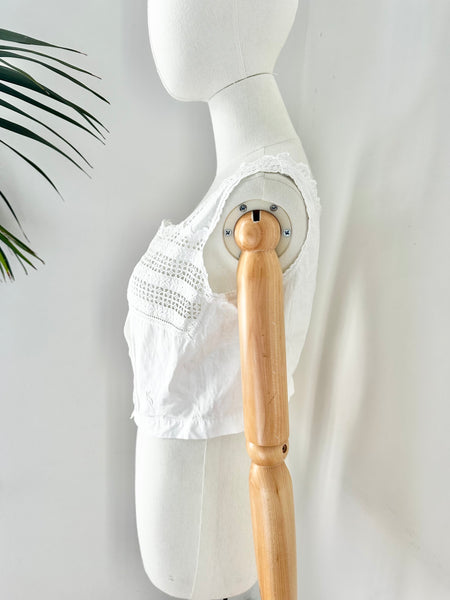 Antique Cotton Anglaise White Floral Prairie Top