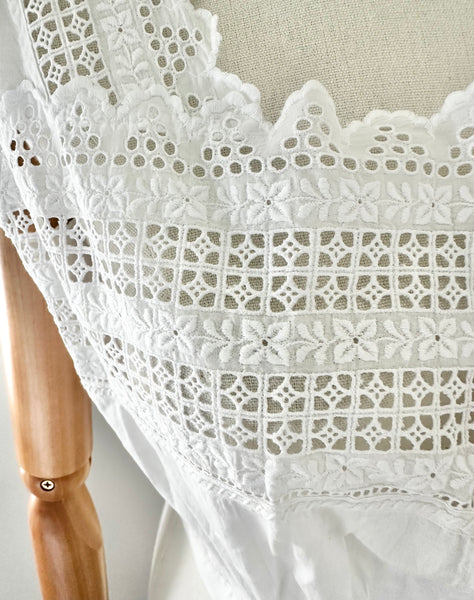Antique Cotton Anglaise White Floral Prairie Top