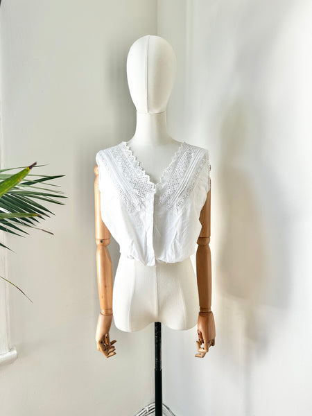 Antique Cotton Anglaise White Floral Prairie Top