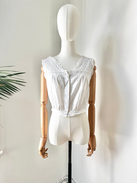 Antique Cotton Anglaise White Floral Prairie Top