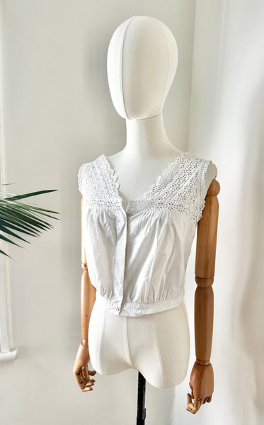 Antique Cotton Anglaise White Floral Prairie Top