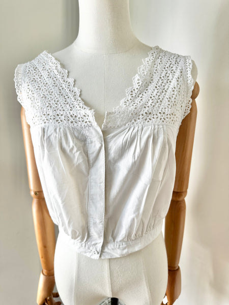 Antique Cotton Anglaise White Floral Prairie Top