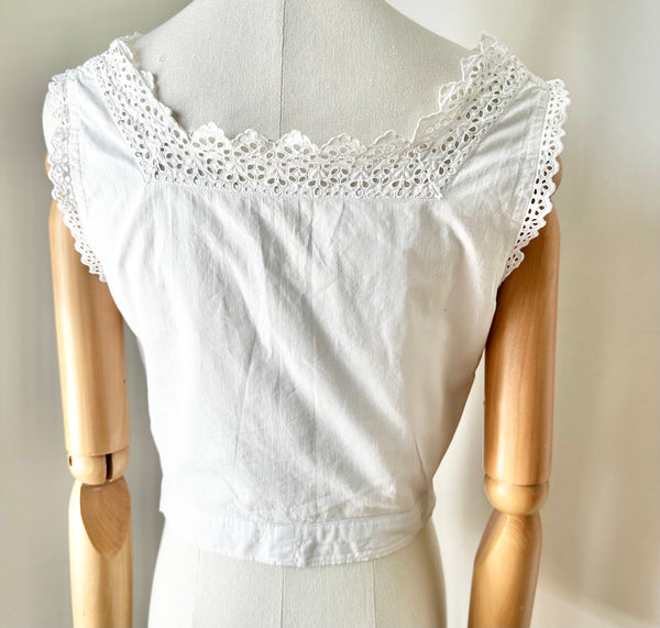 Antique Cotton Anglaise White Floral Prairie Top