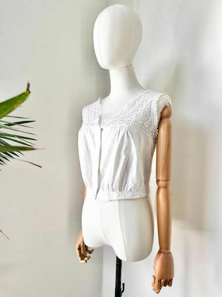 Antique Cotton Anglaise White Floral Prairie Top