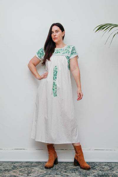 1970's Traditional Cotton Floral Embroidered Oaxacan Mexican Dress