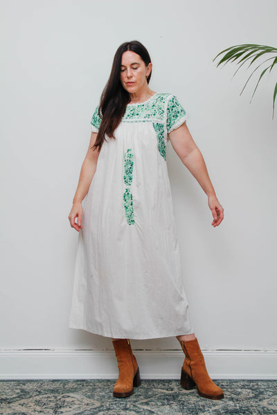 1970's Traditional Cotton Floral Embroidered Oaxacan Mexican Dress
