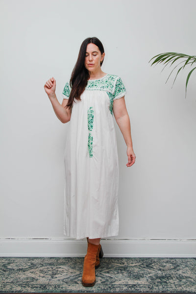 1970's Traditional Cotton Floral Embroidered Oaxacan Mexican Dress