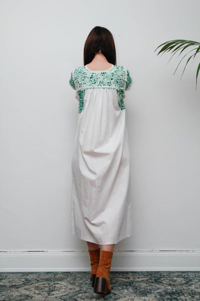 1970's Traditional Cotton Floral Embroidered Oaxacan Mexican Dress