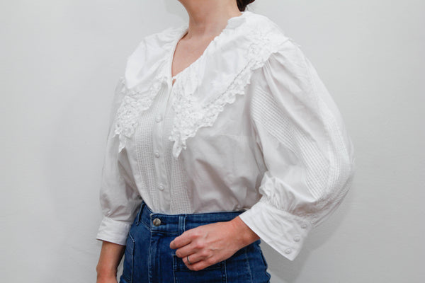 Vintage White Cotton Blouse with Embroidered Collar