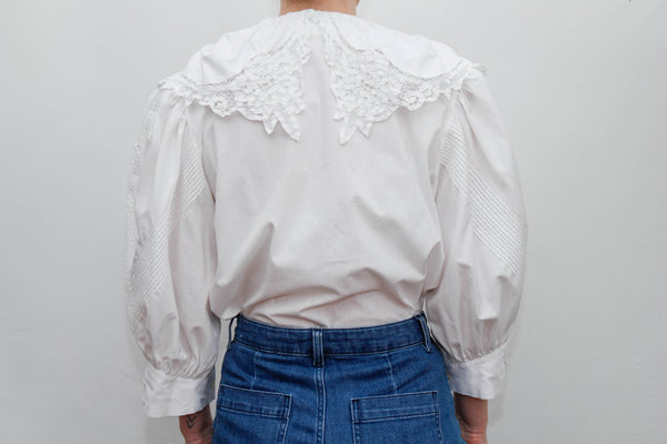 Vintage White Cotton Blouse with Embroidered Collar