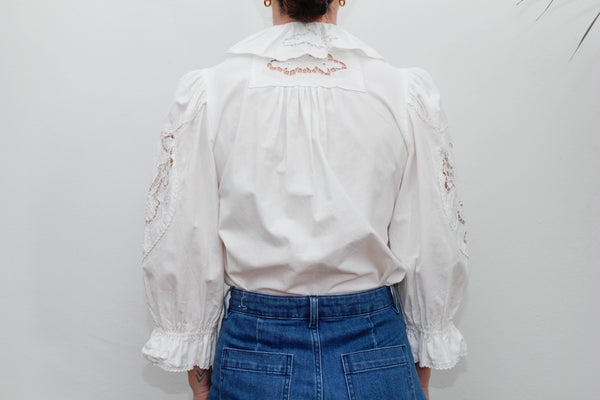 Vintage blouse cutwork sharp collar long seleeve