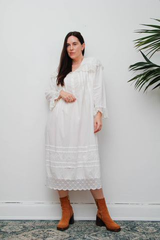 Rare Vintage White Cotton Dress with Lace Peter Pan Collar