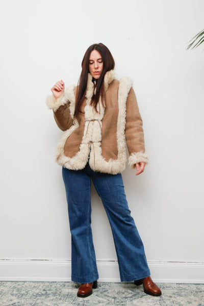 Vintage 1970s Sheepskin Suede Coat – Warm Cream Fur Trim