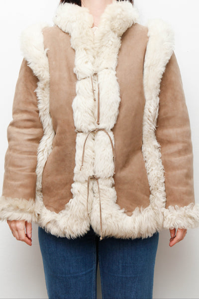 Vintage 1970s Sheepskin Suede Coat – Warm Cream Fur Trim