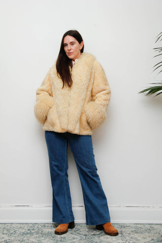 Vintage 1970s Sheepskin Suede Coat – Warm Cream Fur Trim