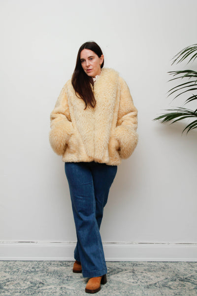 Vintage 1970s Sheepskin Suede Coat – Warm Cream Fur Trim