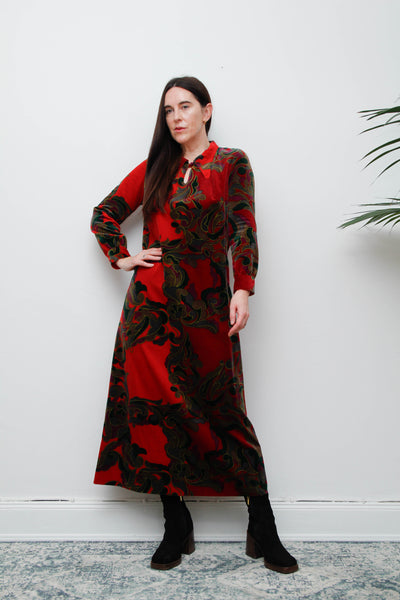 Vintage 1970s Gothic-Bohemian Velvet Dress – Art Nouveau Floral Maxi