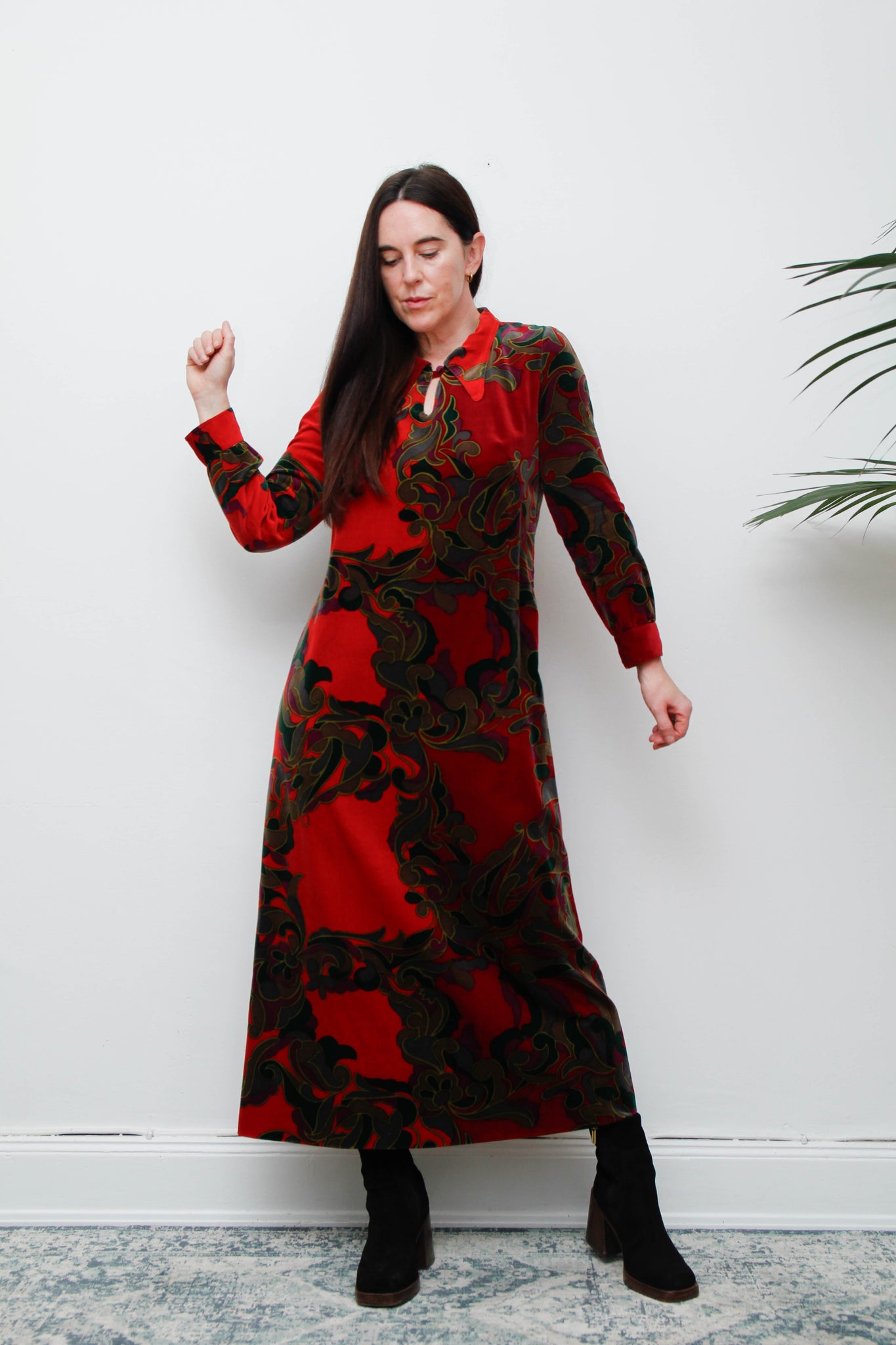 Vintage 1970s Gothic-Bohemian Velvet Dress – Art Nouveau Floral Maxi