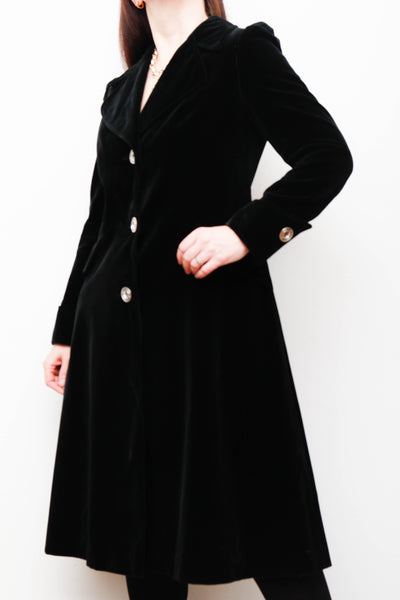Vintage 1940s-Style Black Cotton Velvet Coat – Regal Bohemian Gothic