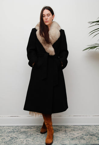Vintage Black Wool Coat with Real Fox Fur – Luxurious Statement Piece