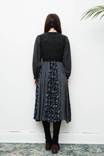 Vintage 1970s Floral Cotton Dress – Bohemian Navy & Purple