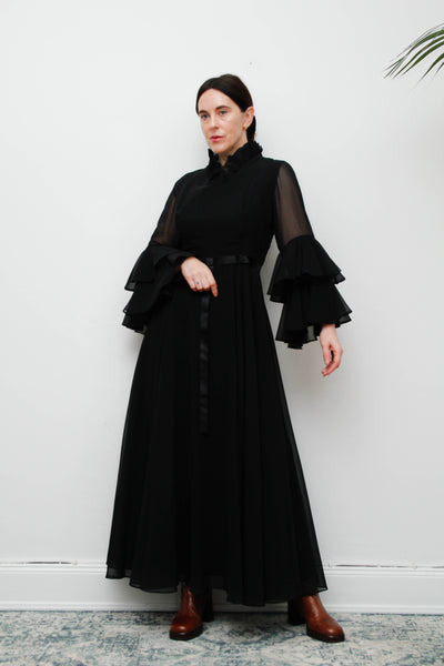 Vintage Black Gothic Dress – Victorian Collar, Layered Chiffon Sleeves, Satin Ribbon Bodice, Fitted Waist