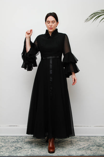 Vintage Black Gothic Dress – Victorian Collar, Layered Chiffon Sleeves, Satin Ribbon Bodice, Fitted Waist