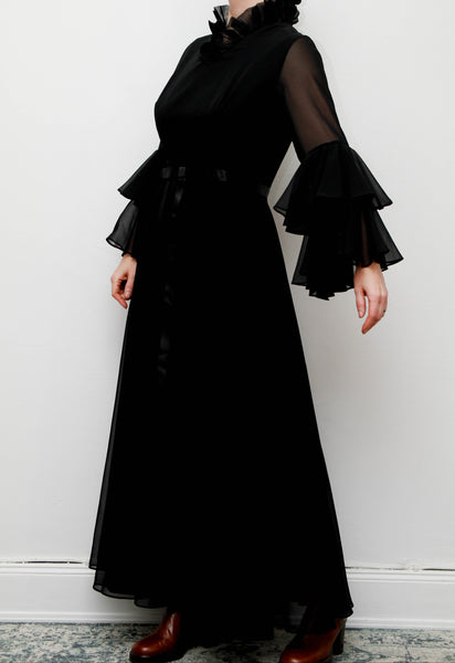 Vintage Black Gothic Dress – Victorian Collar, Layered Chiffon Sleeves, Satin Ribbon Bodice, Fitted Waist