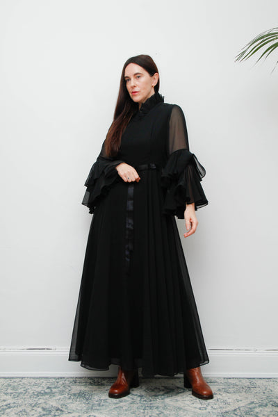 Vintage Black Gothic Dress – Victorian Collar, Layered Chiffon Sleeves, Satin Ribbon Bodice, Fitted Waist