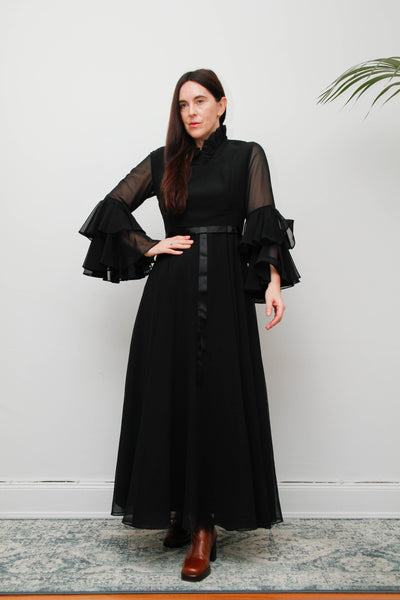 Vintage Black Gothic Dress – Victorian Collar, Layered Chiffon Sleeves, Satin Ribbon Bodice, Fitted Waist