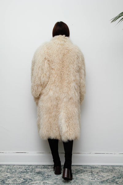 Vintage Mongolian Lamb Fur Coat – Cream Ivory Shaggy Sheepskin, Bohemian 80s Oversized Statement Coat