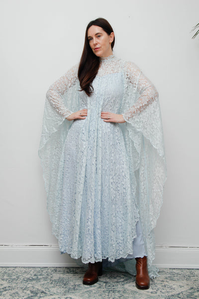 1970s Vintage Blue Lace Kaftan Dress – Wedding & Evening Gown