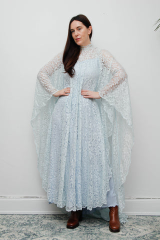 1970s Vintage Blue Lace Kaftan Dress – Wedding & Evening Gown
