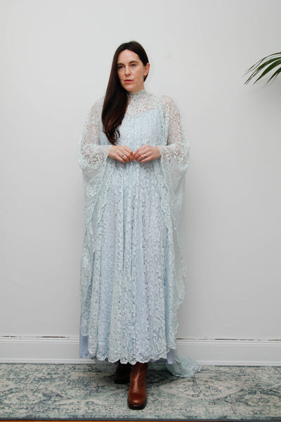 1970s Vintage Blue Lace Kaftan Dress – Wedding & Evening Gown