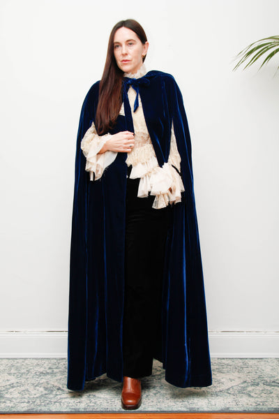 Vintage Gothic Opera Cape – Sapphire Blue Cotton Velvet